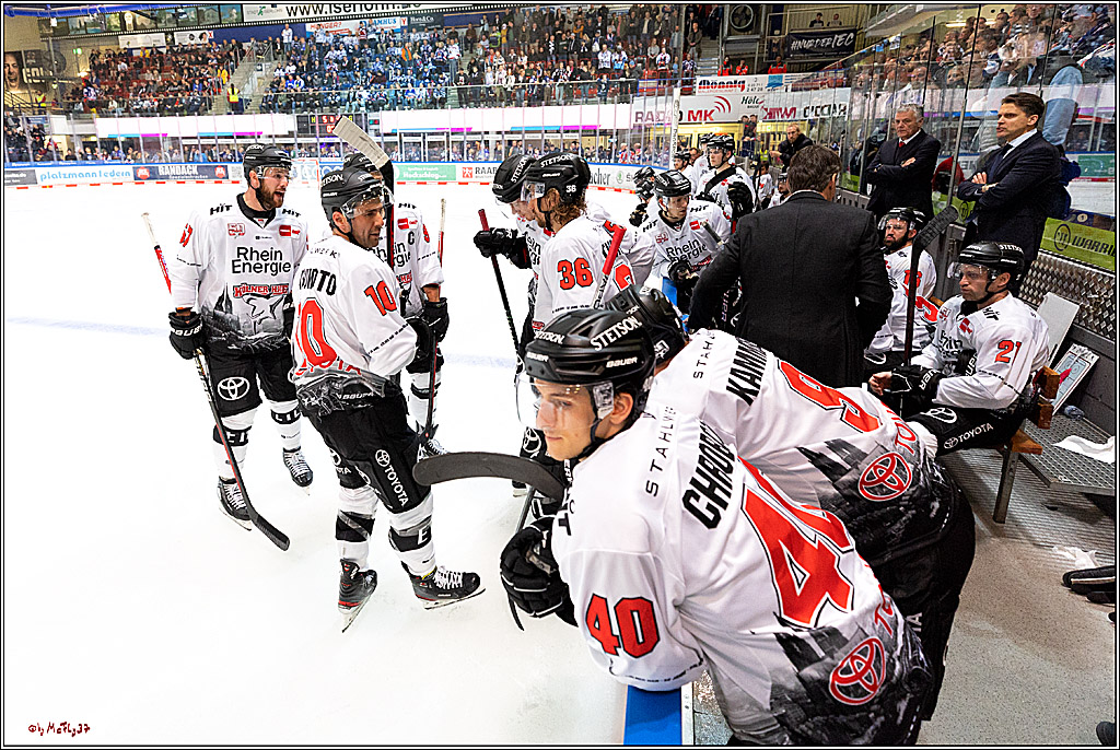 PENNY DEL;  Iserlohn Roosters - Kölner Haie; Iserlohn, 06.10.2022